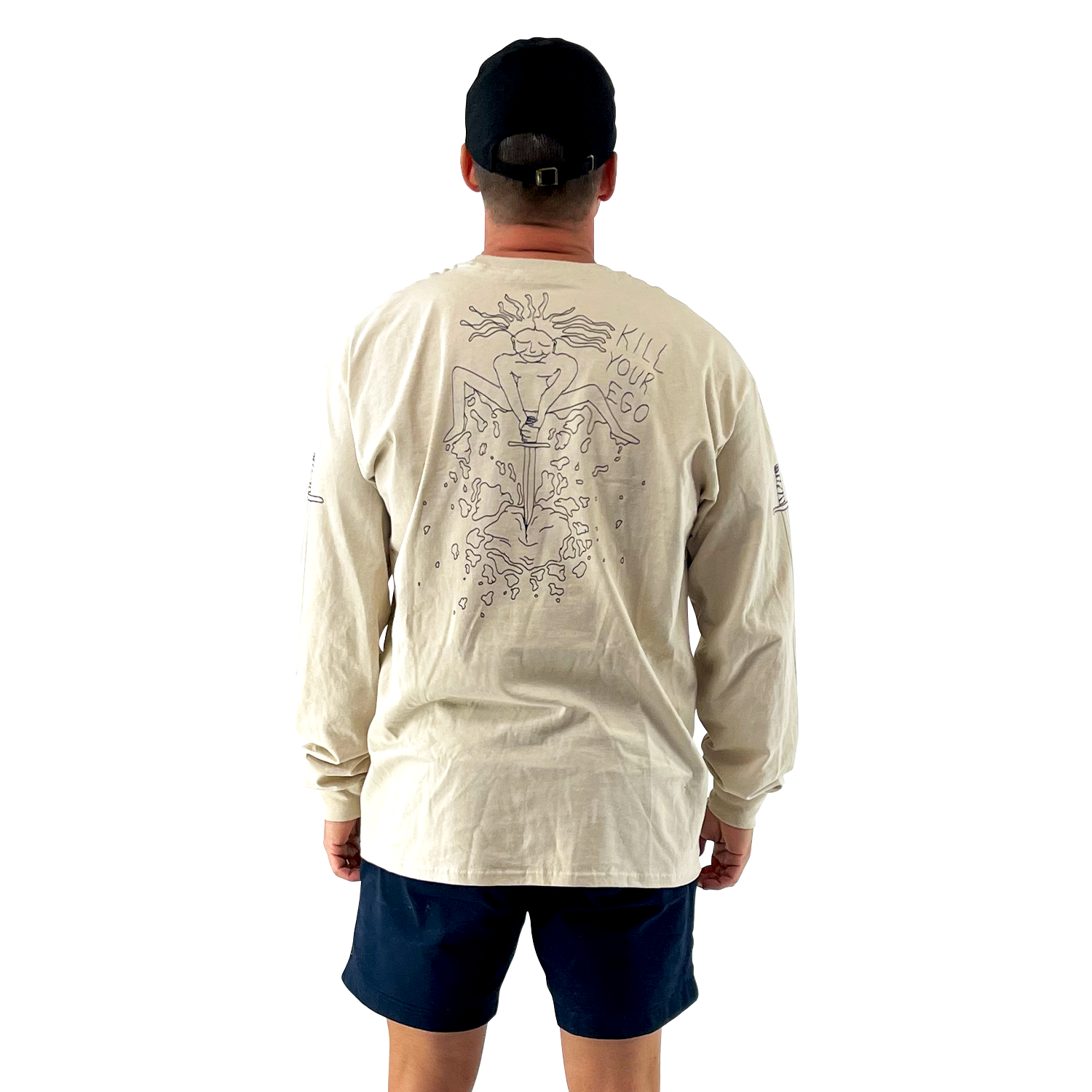 With its classic and regular fit, this Shroom Beach Long Sleeve Tee is a true wardrobe essential perfect for a relaxed and casual setting. 