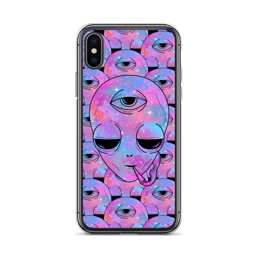 This Shroom Beach IPhone Case protects your iPhone against water, dust and shock and it also has a very trendy design that is really a must-have.