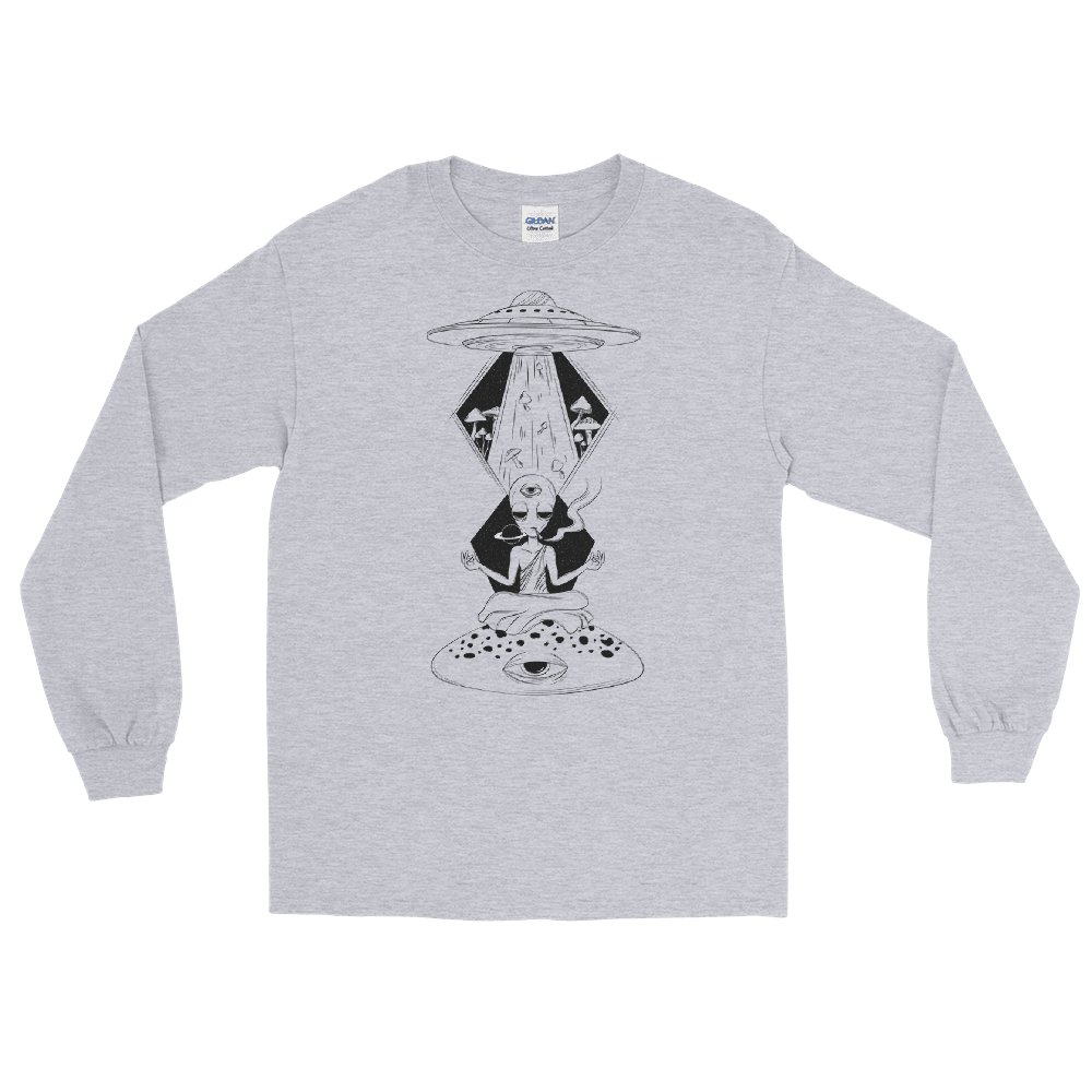 With its classic and regular fit, this Shroom Beach Long Sleeve Tee is a true wardrobe essential perfect for a relaxed and casual setting. 