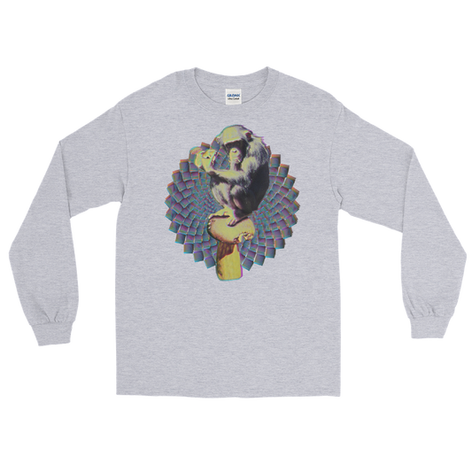 With its classic and regular fit, this Shroom Beach Long Sleeve Tee is a true wardrobe essential perfect for a relaxed and casual setting. 