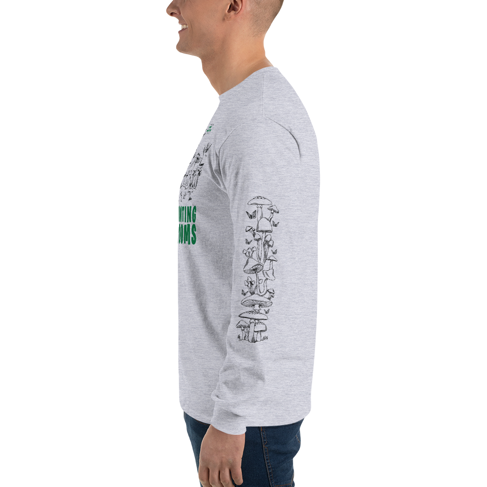 With its classic and regular fit, this Shroom Beach Long Sleeve Tee is a true wardrobe essential perfect for a relaxed and casual setting. 