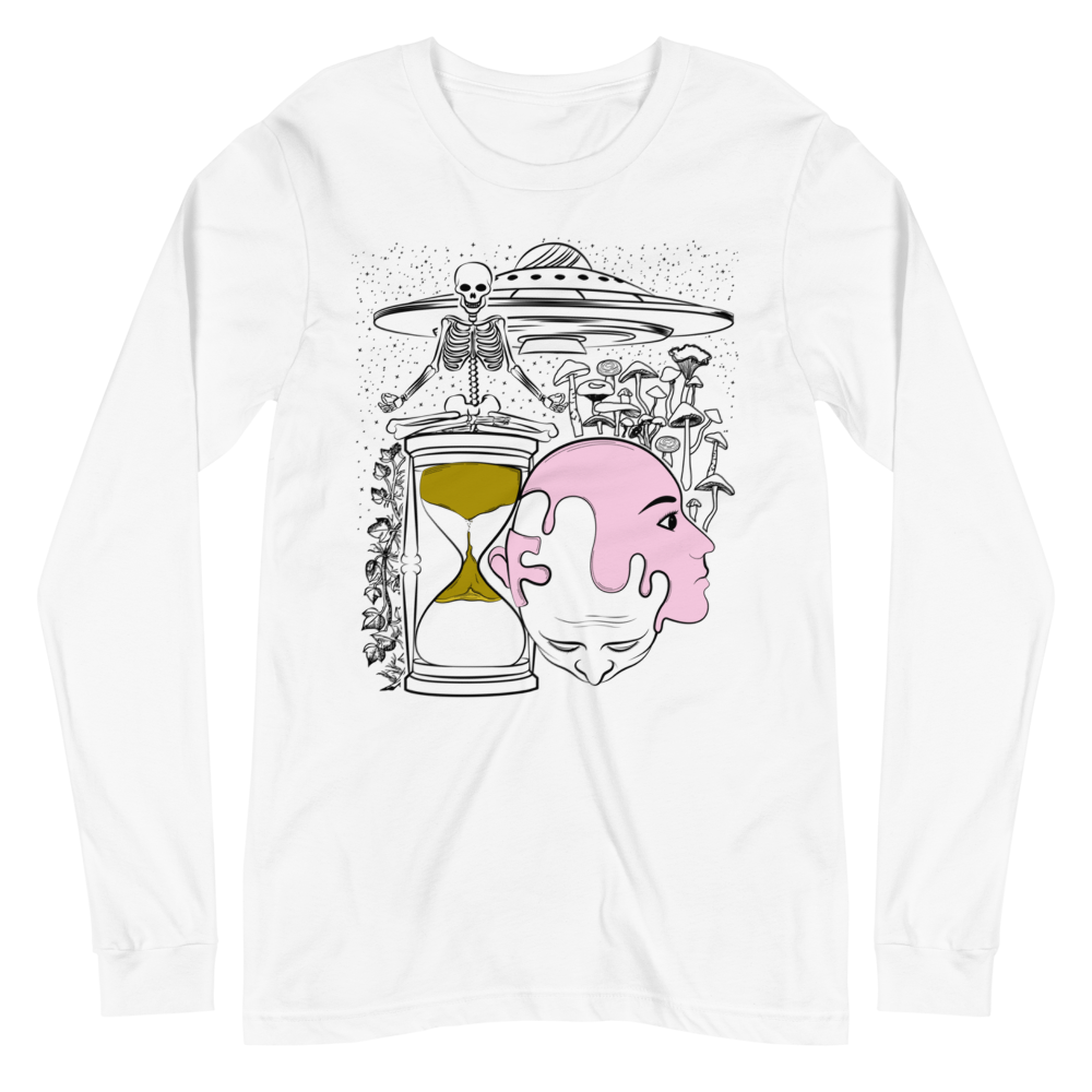 With its classic and regular fit, this Shroom Beach Long Sleeve Tee is a true wardrobe essential perfect for a relaxed and casual setting. 