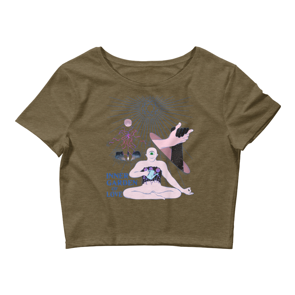 Thanks to its fabric weight and composition, this Shroom Beach crop tee is light, stretchy, and comfortable for everyday wear.