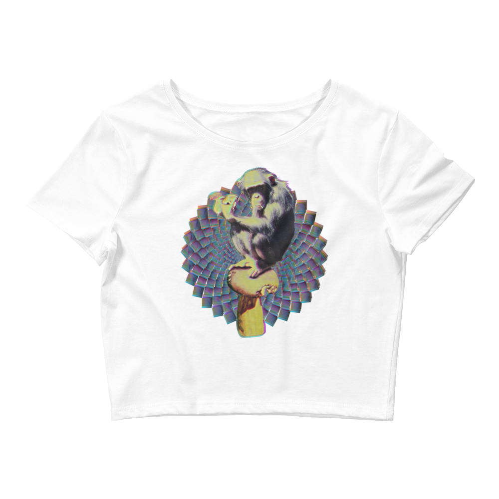 Thanks to its fabric weight and composition, this Shroom Beach crop tee is light, stretchy, and comfortable for everyday wear.