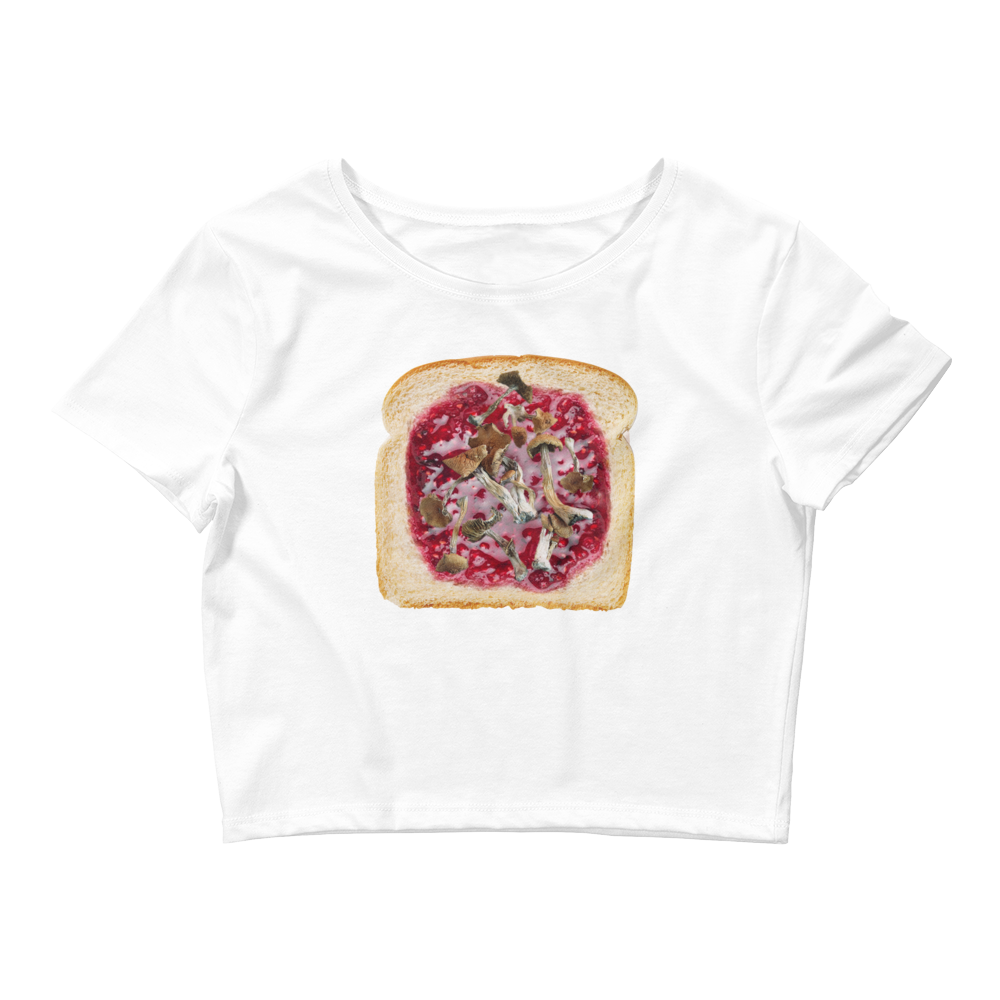 Thanks to its fabric weight and composition, this Shroom Beach crop tee is light, stretchy, and comfortable for everyday wear.