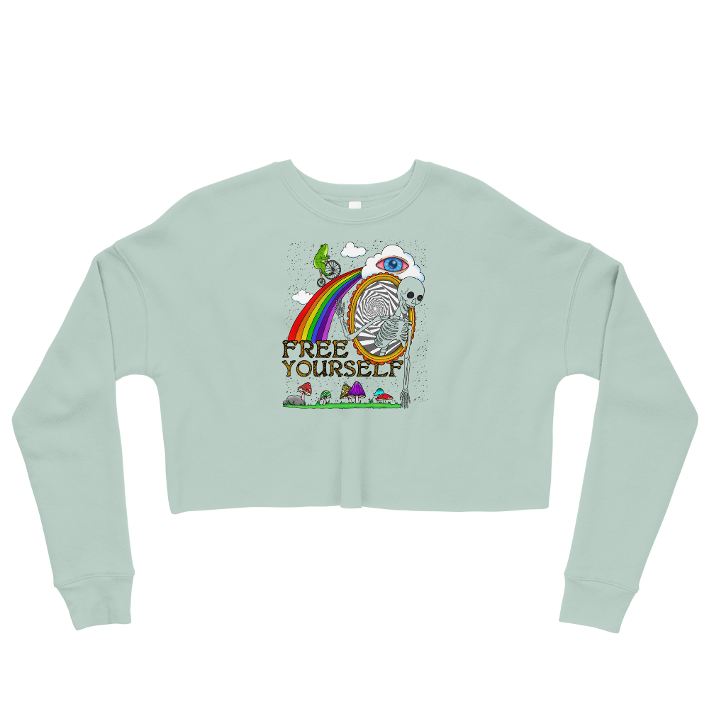 This Shroom Beach fleece cropped sweatshirt is the way to go to look fashionable while feeling perfectly comfy.