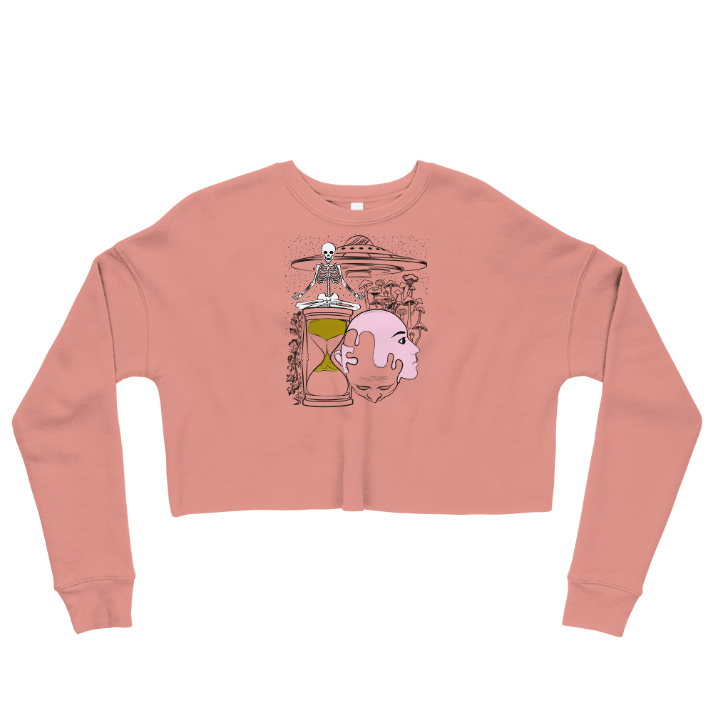 This Shroom Beach fleece cropped sweatshirt is the way to go to look fashionable while feeling perfectly comfy.