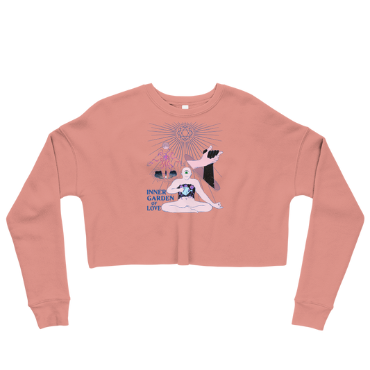 This Shroom Beach fleece cropped sweatshirt is the way to go to look fashionable while feeling perfectly comfy.